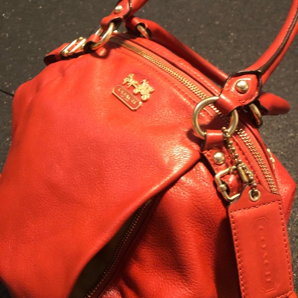 Authentic Supple Leather COACH purse - Picture 3 of 9
